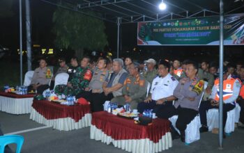 Kapolres Sumbawa Barat Bersama Forkopimda Ikuti Zoom di Pusat Keramaian Jelang Tahun Baru 2025