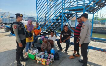 Polsek Kawasan Pelabuhan Laut Bima Gelar Patroli Rutin di Area Dermaga