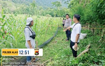 Polsek Alas Evakuasi dan  Olah TKP Penemuan Mayat Remaja Tersengat Listrik