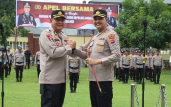 Pisah Sambut Kapolres Bima Kota: AKBP Yudha Pranata S.I.K., S.H. Serahkan Tongkat Kepemimpinan kepada AKBP Didik Putra Kuncoro S.I.K., M.Si