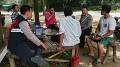 Patroli Rutin Polsek Sekotong Tingkatkan Keamanan Masyarakat