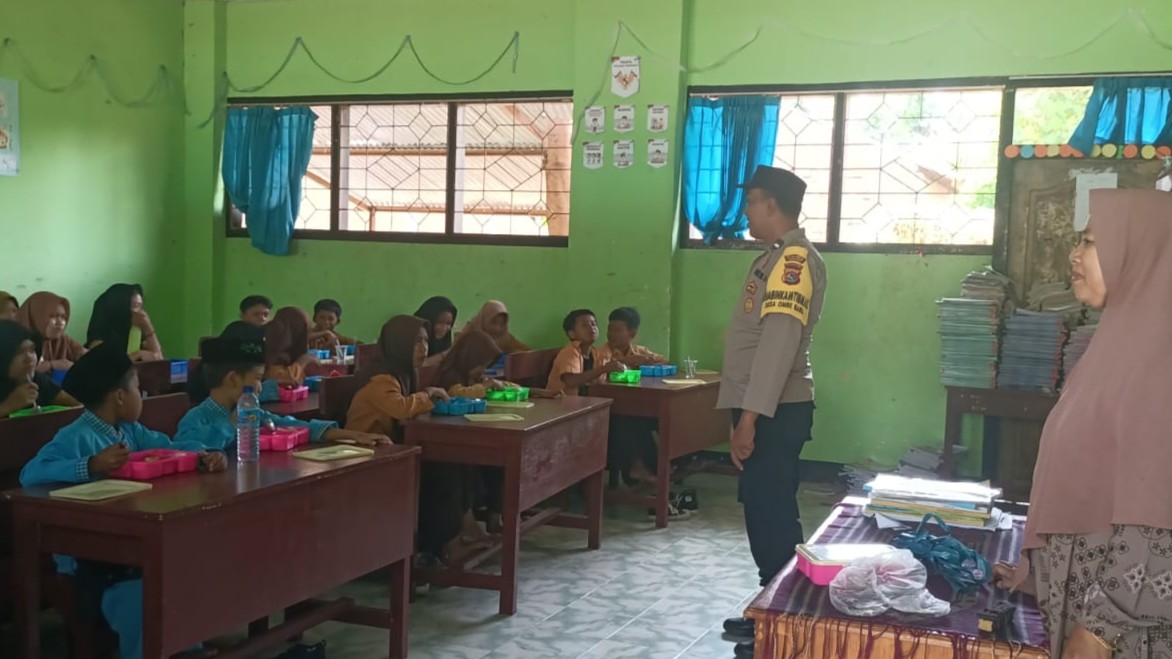 Aksi Humanis Polsek Kediri, Jaga Gizi Anak-anak Melalui Program MBG