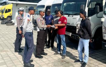 Satlantas Polres Lobar Edukasi Karyawan Shopee tentang Keselamatan Berkendara