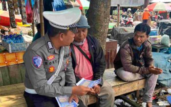 Edukasi Keselamatan Lalu Lintas Menyasar Pasar Jereneng, Lombok Barat