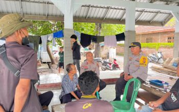 Sat Binmas Polres Bima Kota Laksanakan Giat Jumat Curhat di Kompleks Pasar Penaraga