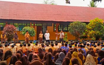 Polsek Sape Gelar Penyuluhan Hukum di SMP Negeri 1 Sape