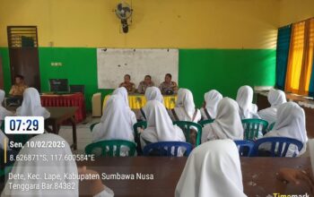 Polsek Lape Gelar Police Goes to School di SMPN 1 Lape Desa Dete