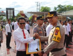 Polres Sumbawa Gelar Upacara Pemberian Penghargaan Dan PTDH Personel