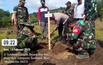 Polsek Ropang Ikut Serta dalam Kegiatan Penanaman Pohon untuk Penghijauan dan Ketahanan Pangan