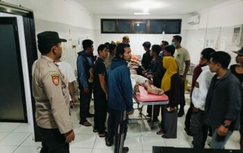 Salah Perhitungan Saat Nyalip, Kedua Sepeda Motor Saling Senggol