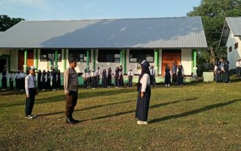 Polsek Jajaran Polres Sumbawa Laksanakan Kegiatan Police Goes to School untuk Tingkatkan Kedisiplinan dan Kamtibmas