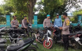 Meresahkan, Polsek Moyo Hulu Razia Kendaraan Knalpot Brong Di Sekolah