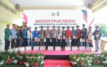 Bakti Sosial Polda NTB Bersama Mahasiswa, Ribuan Paket Sembako Dibagikan Jelang Ramadhan