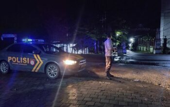 Patroli Rutin Polres Loteng Cegah Aksi Kriminalitas Pada Malam Hari.