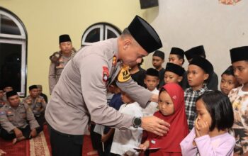 Polres Loteng Gelar Doa Bersama Anak Yatim di Malam Nisfu Sya’ban.