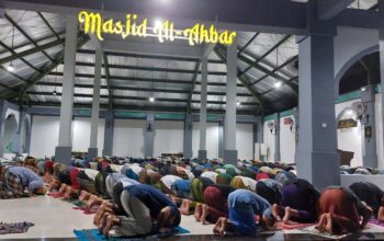 Meski Di Balik Jeruji, Warga Binaan Lapas Lombok Barat Khusyuk Ikuti Shalat Tarawih Selama Ramadhan