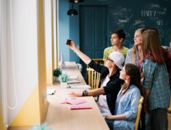 7 Alasan Mengapa Kelas Menengah Adalah Pilihan Hidup Terbaik!