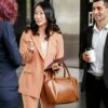 Jangan Pakai Ini ke Kantor! 10 Outfit yang Bikin Malu di Meeting