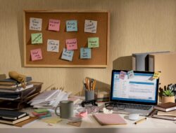 10 Kebiasaan Kantor Jadul yang Sekarang Bisa Bikin Kamu Dipecat