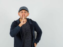 Senyum Manis, Niat Licik: Cara Menghindari Manipulasi Terselubung