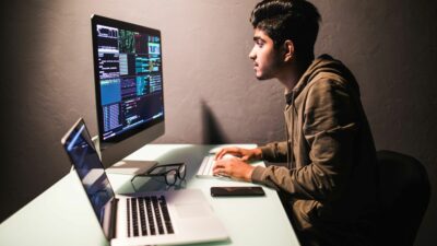 Bersiap! Pekerjaan Ini Tetap Eksis Meski AI Semakin Canggih