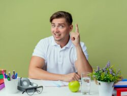 10 Taktik Psikologis Tersembunyi yang Bisa Menipu Tanpa Sadar!