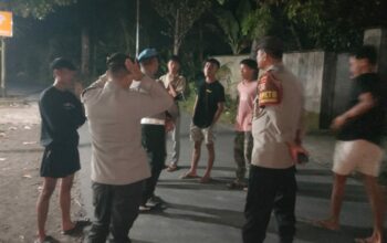 Patroli Dialogis, Polres Lombok Tengah Ajak Masyarakat Ciptakan Kamtibmas Kondusif Selama Bulan Ramadan