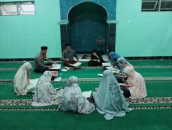 Polres Loteng Ajak Masyarakat Tingkatkan Keimanan di Bulan Puasa Melalui Tadarus Bersama.