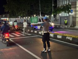 Polsek Kediri Kawal Tarawih Perdana, Pastikan Ibadah Lancar!