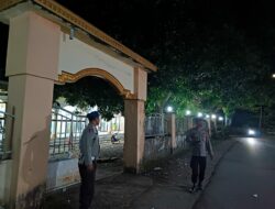 Pengamanan Tarawih di Kuripan, Warga Apresiasi Polisi