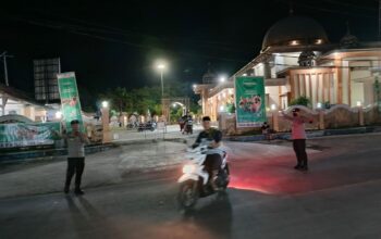 Ramadhan Aman: Polsek Lembar Kawal Sholat Tarawih