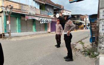 Personel Polres Sumbawa Barat Gelar Strong Point Saat Ngabuburit/Jelang Buka Puasa