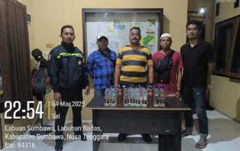 Cipta Kondisi Selama Bulan Ramadhan, Polsek Labuhan Badas Amankan Puluhan Botol Miras