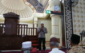 Sat Binmas Polres Bima Kota Gelar Ceramah Kultum dan Himbauan Kamtibmas di Masjid Agung Al-Muwahhiddin