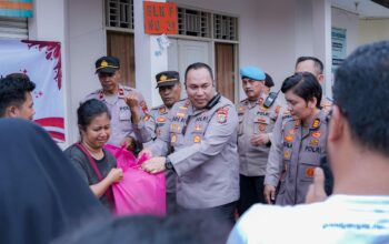 Cerita Kapolsek Pesanggrahan Evakuasi Warga Banjir yang Terjebak dari Lantai Dua