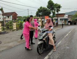 Polsek Kuripan Berbagi Takjil dan Santunan: Sambut Ramadan dengan Kepedulian