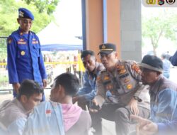 Pos Terpadu Pelabuhan Laut Bima Imbau Porter Jaga Keamanan Barang Bawaan Penumpang