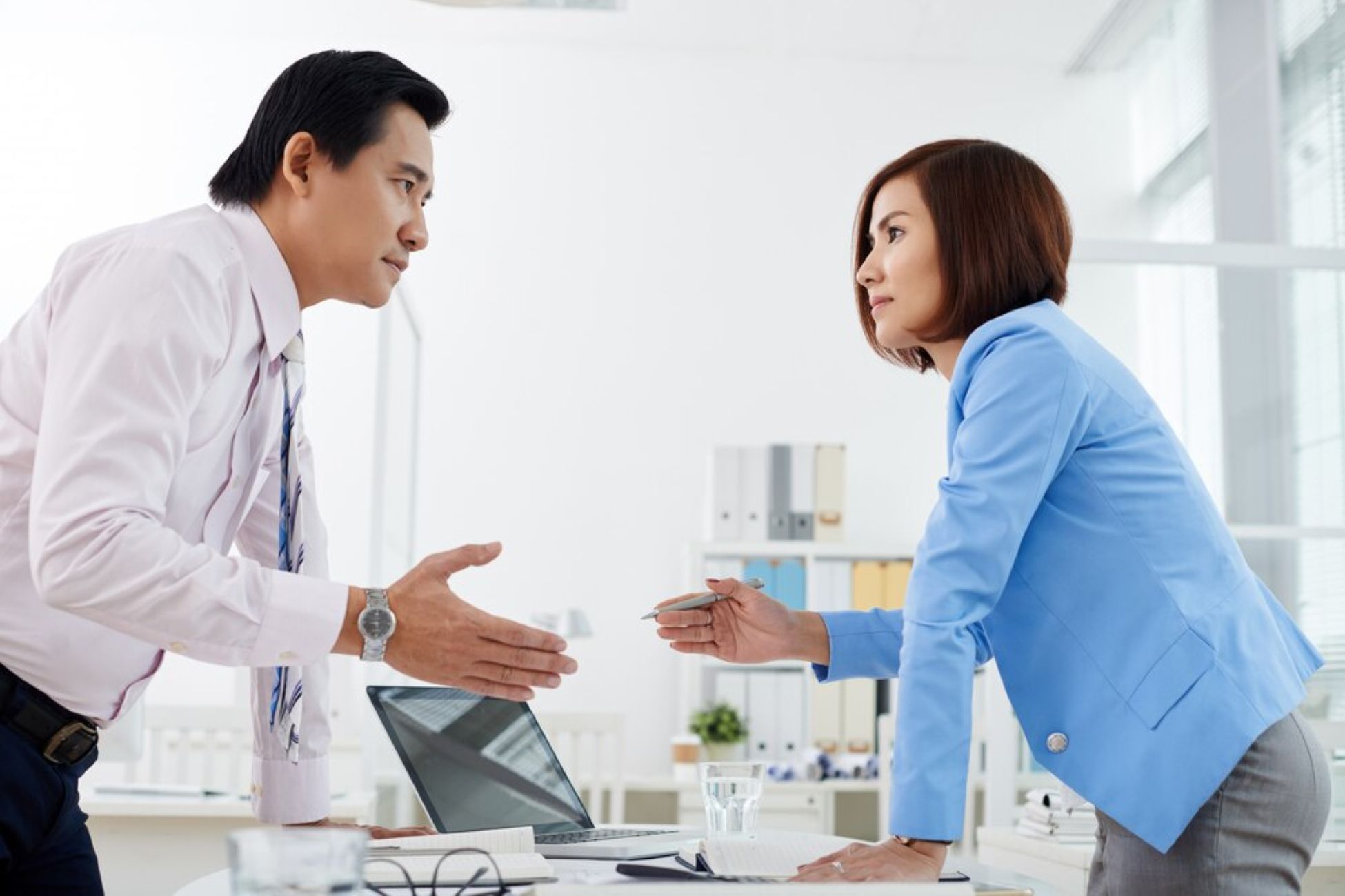 10 Kata Ini Bikin Omonganmu Kelihatan Kelas Atas!