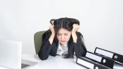 Stres Kronis Bikin Hidup Berantakan? Cara Atasi Anxiety