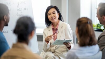 Pemimpin Sejati Tak Perlu Banyak Bicara, Ini 9 Rahasianya!