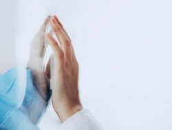 Cara Cepat Move On Setelah Pasangan Tiada