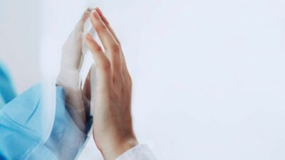 Cara Cepat Move On Setelah Pasangan Tiada