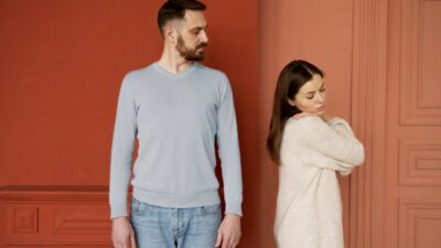 Wanita Makin Dikejar Makin Menjauh? Ini 3 Kesalahan Fatal Pria!