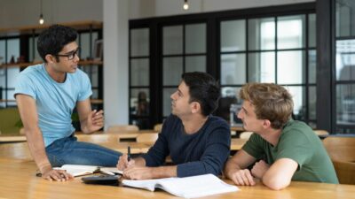 Milenial Pilih Fleksibel, Bukan Gaji Besar! Apa yang Salah?