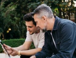 Orang Tua Kalah Saing! Gen Z Lebih Percaya Google?