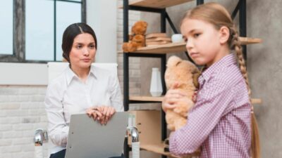 Protektif Atau Abaikan Anak! Pilih Mana?