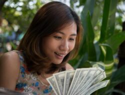 Ternyata Begini Cara Kelas Atas Bikin Duit, Bukan Cuma Gaji!