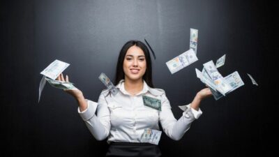 Uang Memang Penting, Tapi Kecemasan Finansial Itu Nyata