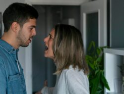 Bukan Sinetron! Ini Kesalahan Cerai yang Bikin Mantan Ketawa