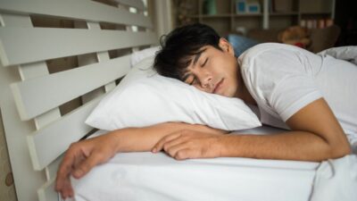 Tidur Lebih dari 9 Jam? Awas, Bisa Memperpendek Umur!